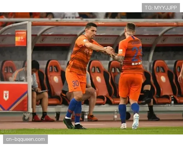 【2026年4月中超联赛·赛后·深度战术板：深度解析浙江队“4-3-3”体系下，边锋回撤参与中场拦截的战术设计与效果